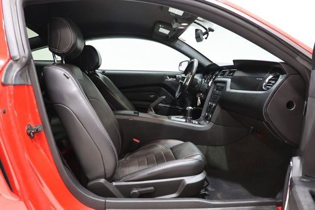 Used 2014 Ford Mustang GT Premium w/ Equipment Group 402A RWD image 30