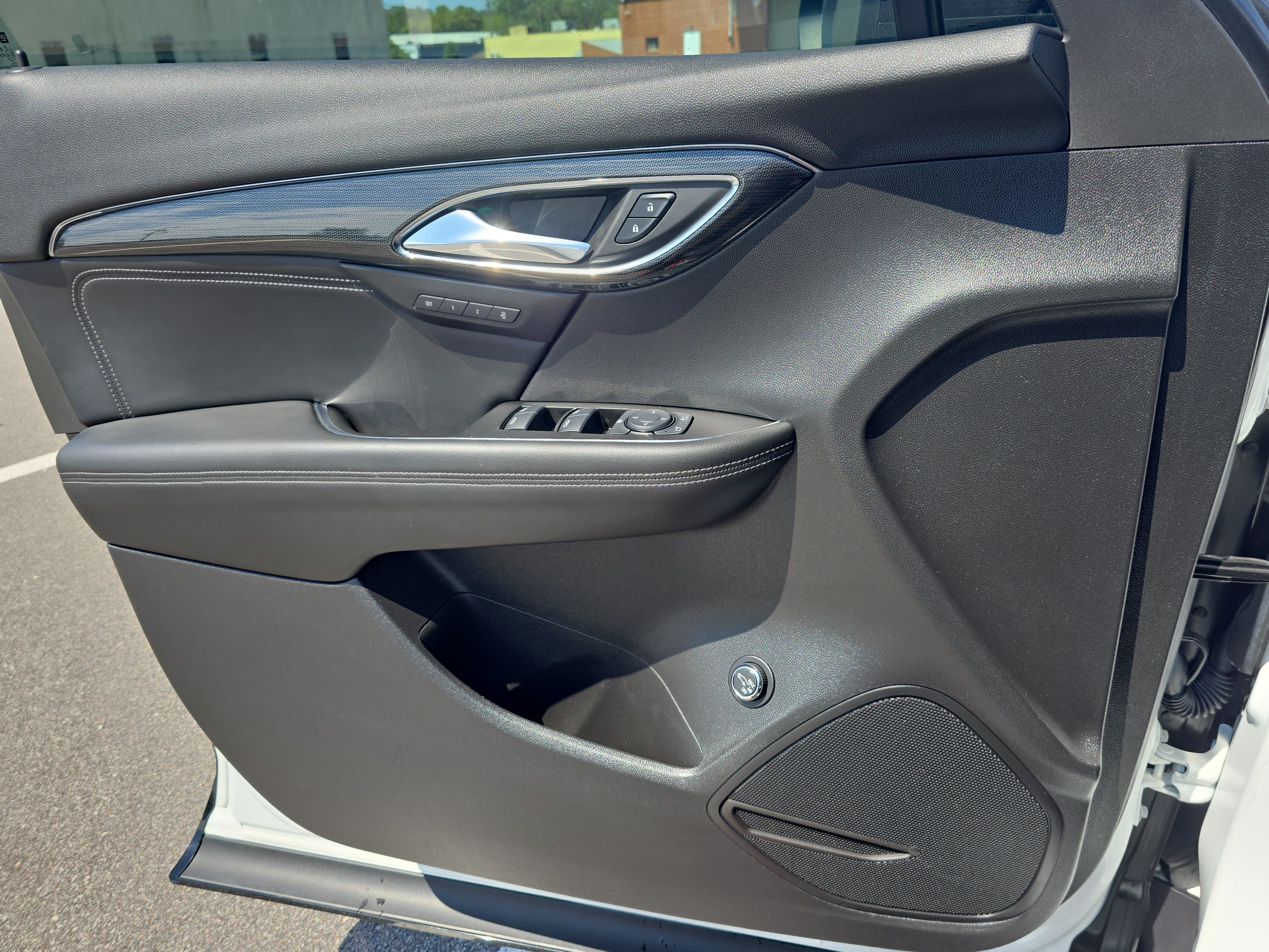 Used 2023 Buick Envision Essence w/ Sport Touring Package AWD/4WD image 28