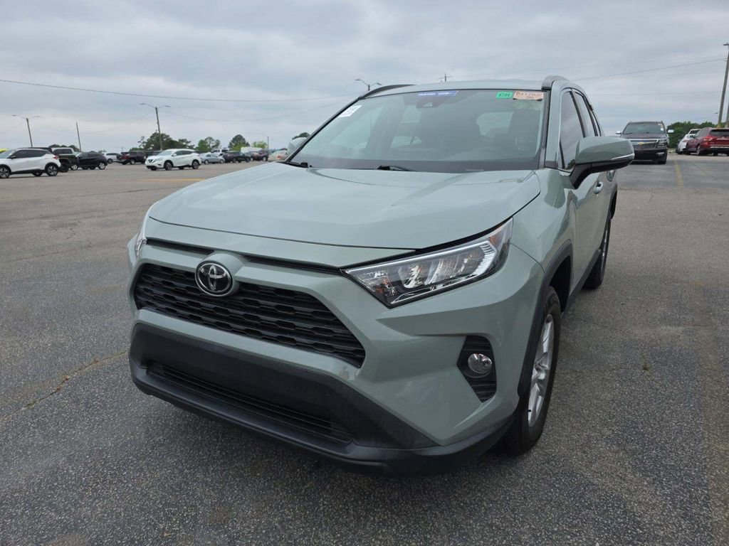 Used 2021 Toyota RAV4 XLE FWD image 1