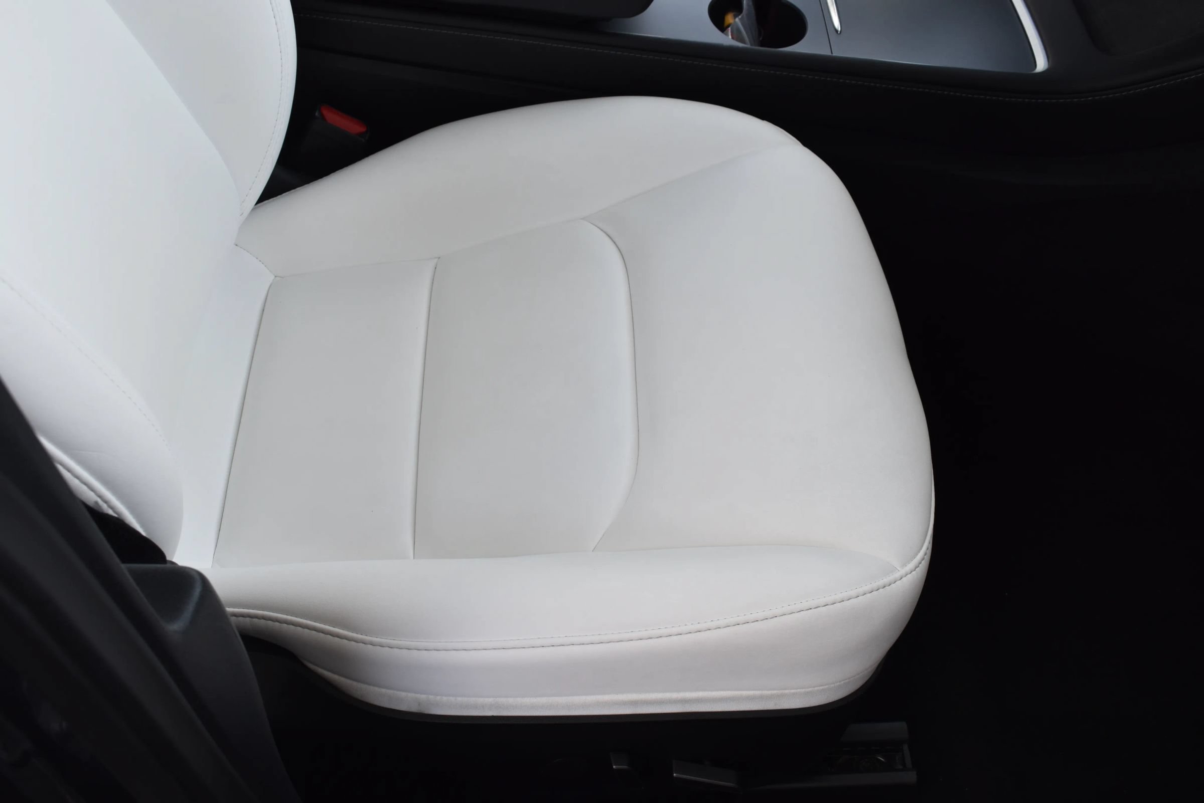 Used 2023 Tesla Model 3 Standard Range RWD image 12