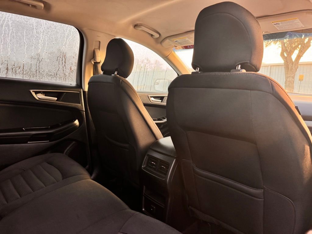 Used 2017 Ford Edge SEL w/ Class II Trailer Tow Package image 32