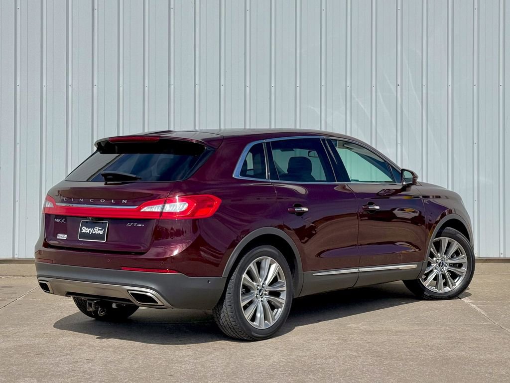 Used 2017 Lincoln MKX Reserve w/ Driver Assistance Package image 6