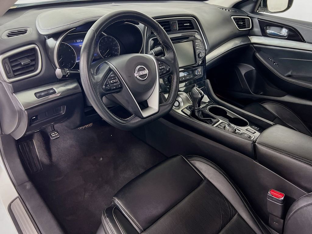 Used 2023 Nissan Maxima SV w/ Floor Mat Group image 9