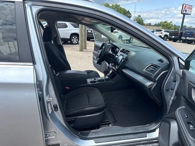 Used 2018 Subaru Outback 2.5i Premium AWD/4WD image 12