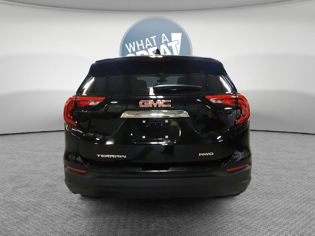 Used 2020 GMC Terrain SLE w/ LPO, Floor Liner Package AWD/4WD image 5