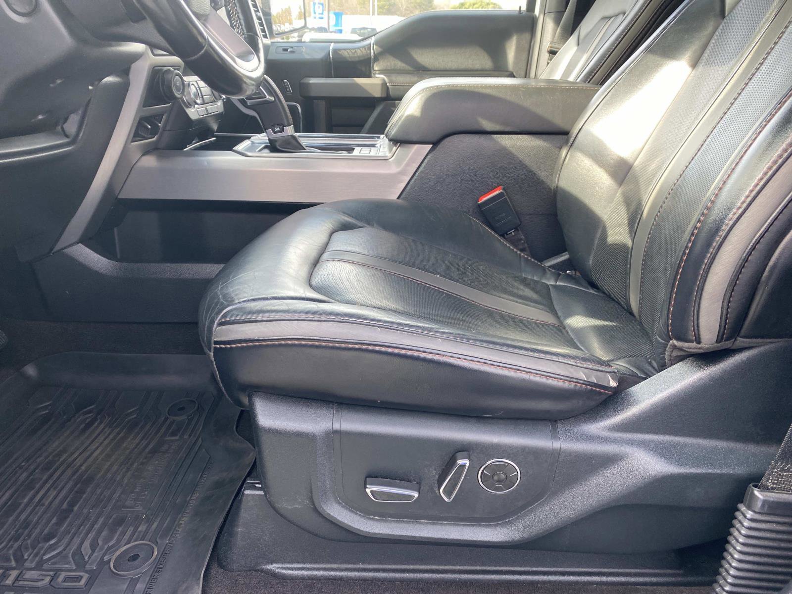 Used 2020 Ford F150 Platinum w/ Equipment Group 701A Luxury image 19