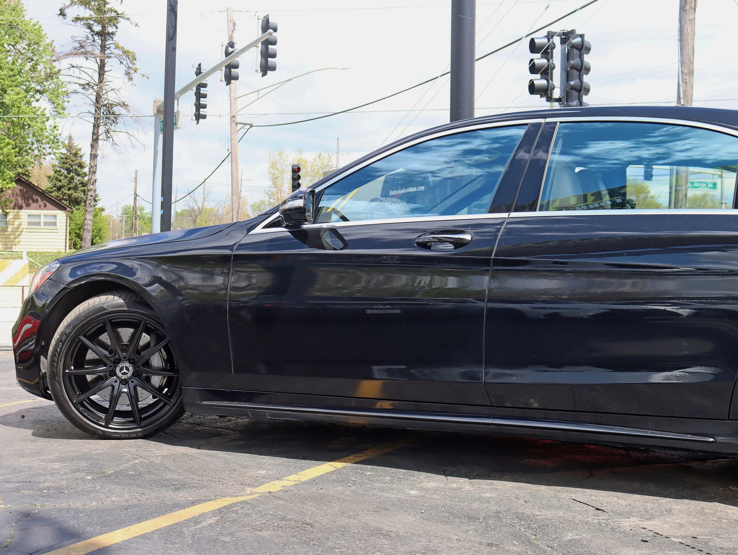 Used 2019 Mercedes-Benz S 560 Sedan image 13