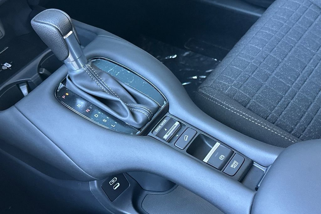 New 2026 Honda HR-V LX image 23