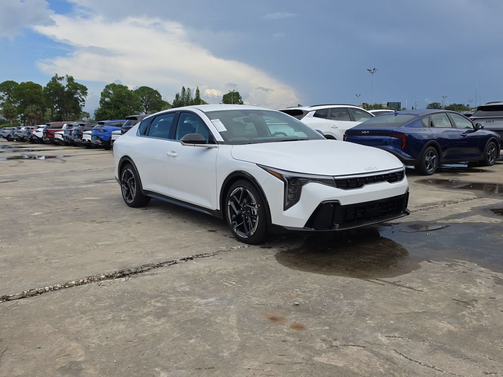 New 2026 Kia K4 GT-Line Turbo FWD image 2
