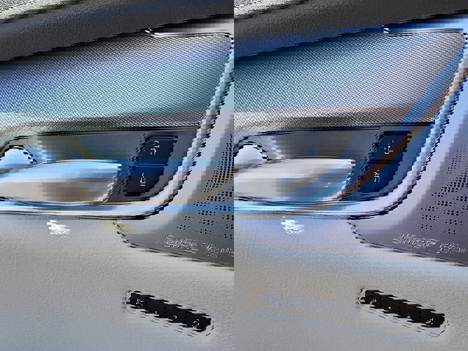 New 2026 Cadillac XT5 Premium Luxury w/ Driver Assist Package image 19