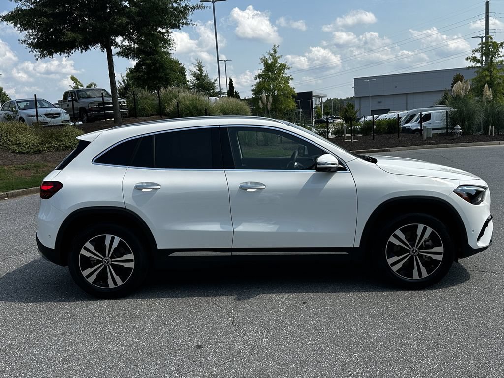 Certified 2026 Mercedes-Benz GLA 250 4MATIC w/ Exclusive Package image 9