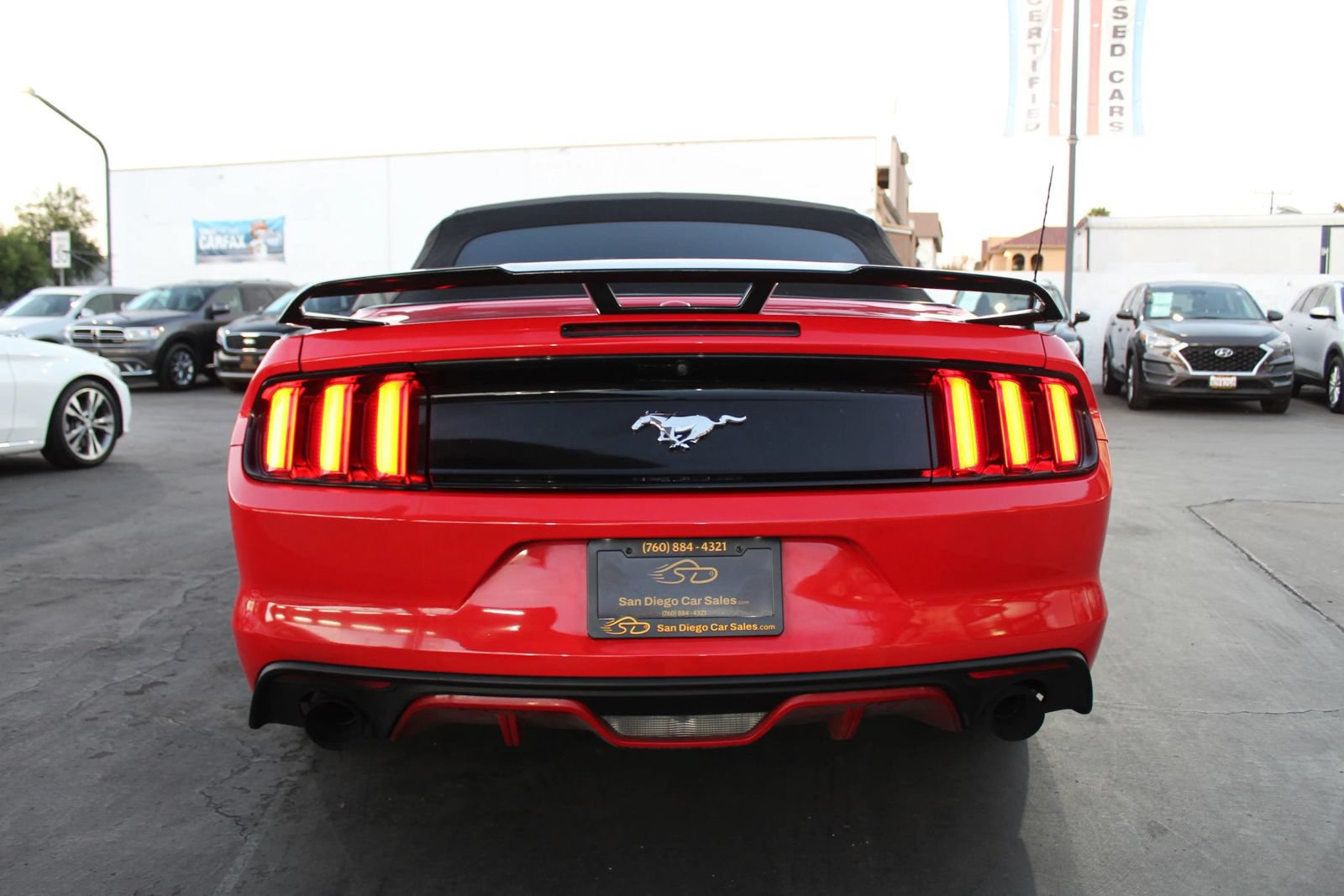 Used 2015 Ford Mustang Premium RWD image 4