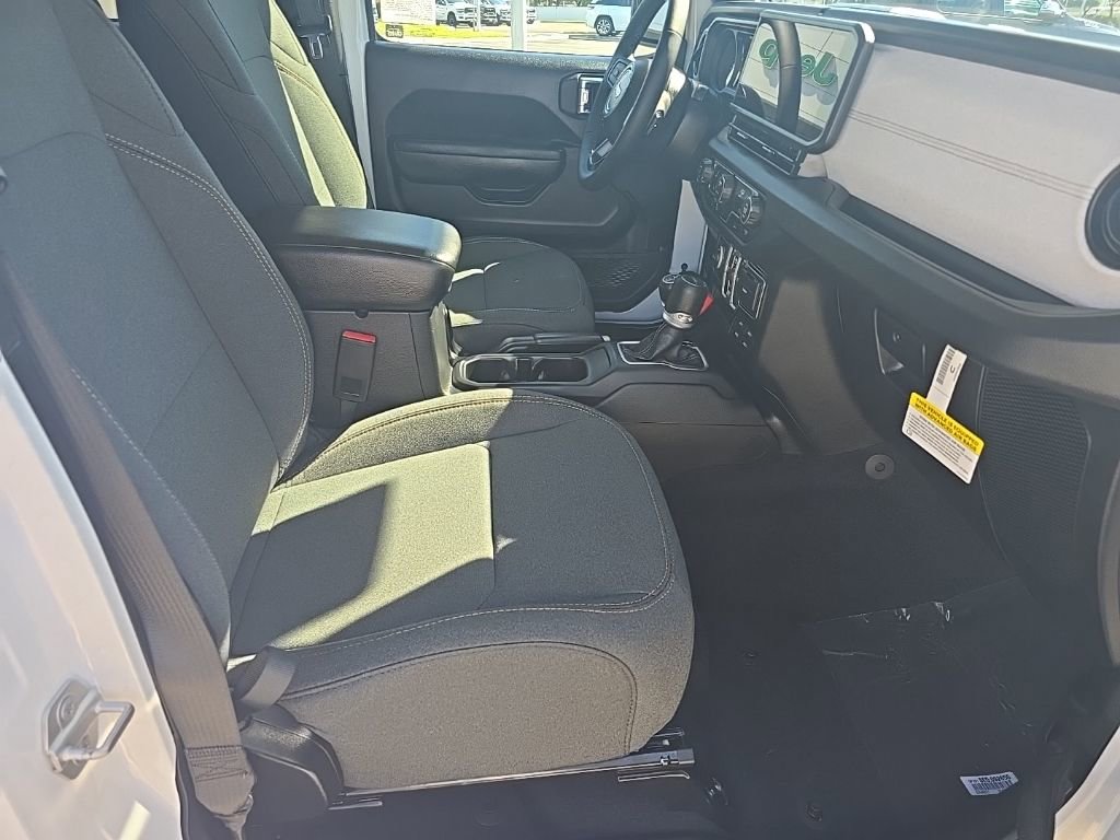 New 2025 Jeep Gladiator Sport AWD/4WD image 5