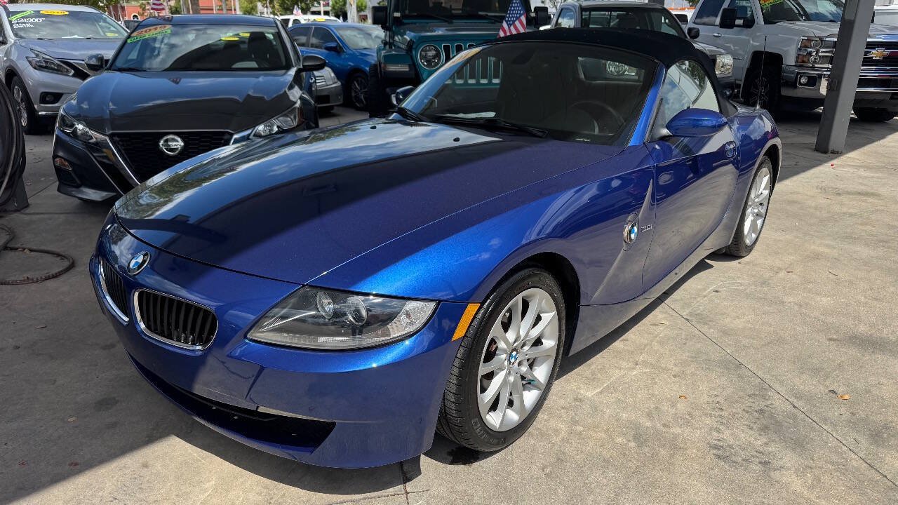 Used 2007 BMW Z4 3.0i RWD image 1