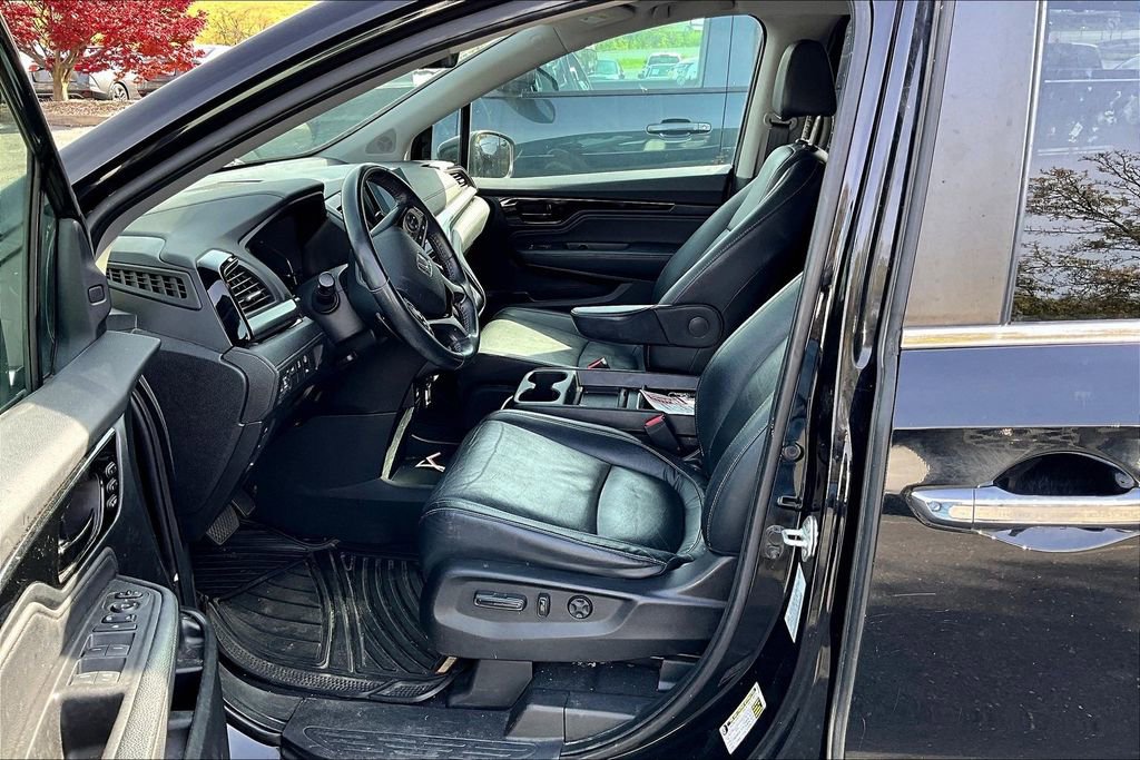 Used 2021 Honda Odyssey Touring image 5