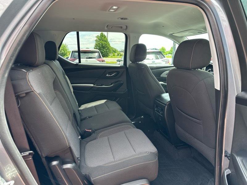 Used 2021 Chevrolet Traverse LS AWD/4WD image 5