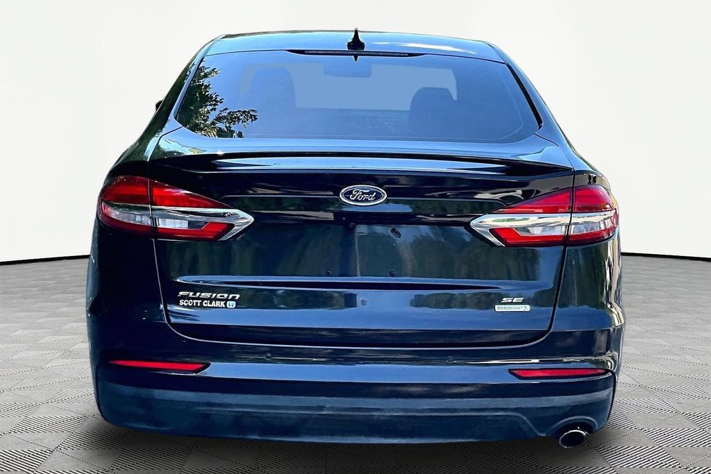 Used 2020 Ford Fusion SE w/ Equipment Group 151A FWD image 7