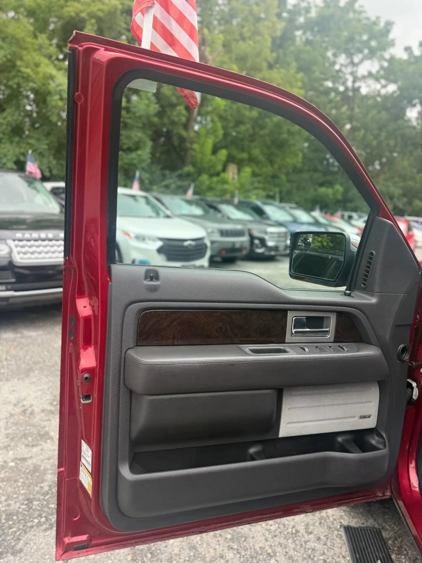 Used 2013 Ford F150 Platinum AWD/4WD image 23