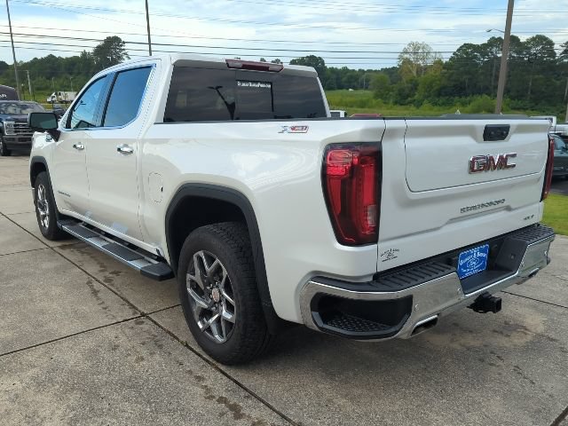 Used 2024 GMC Sierra 1500 SLT w/ SLT Premium Plus Package AWD/4WD image 5