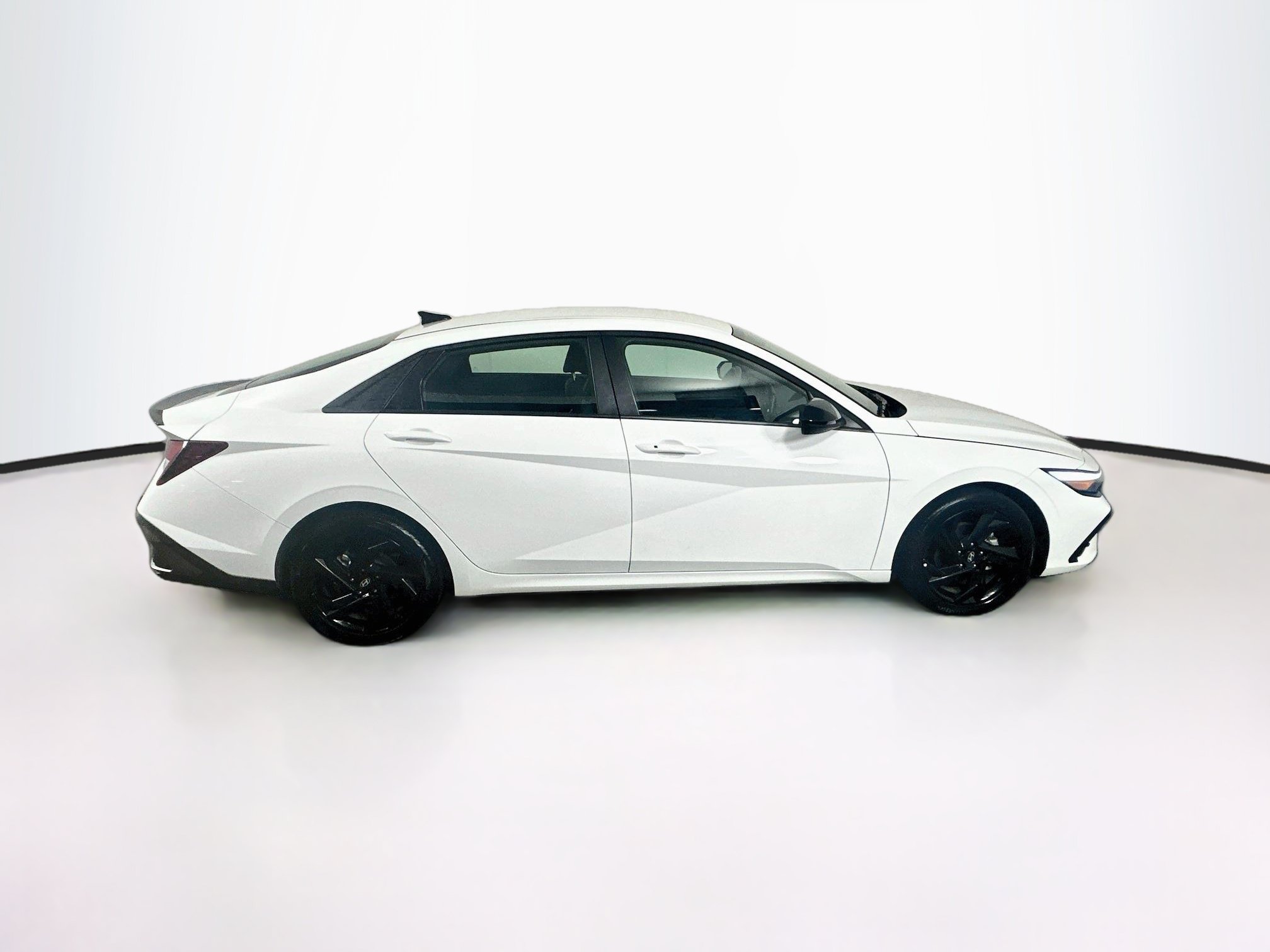 Used 2026 Hyundai Elantra Sport FWD image 10
