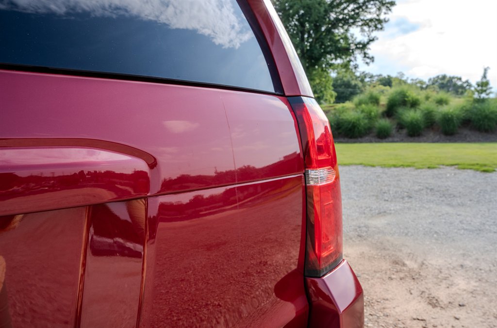 Used 2015 Chevrolet Tahoe LTZ RWD image 11