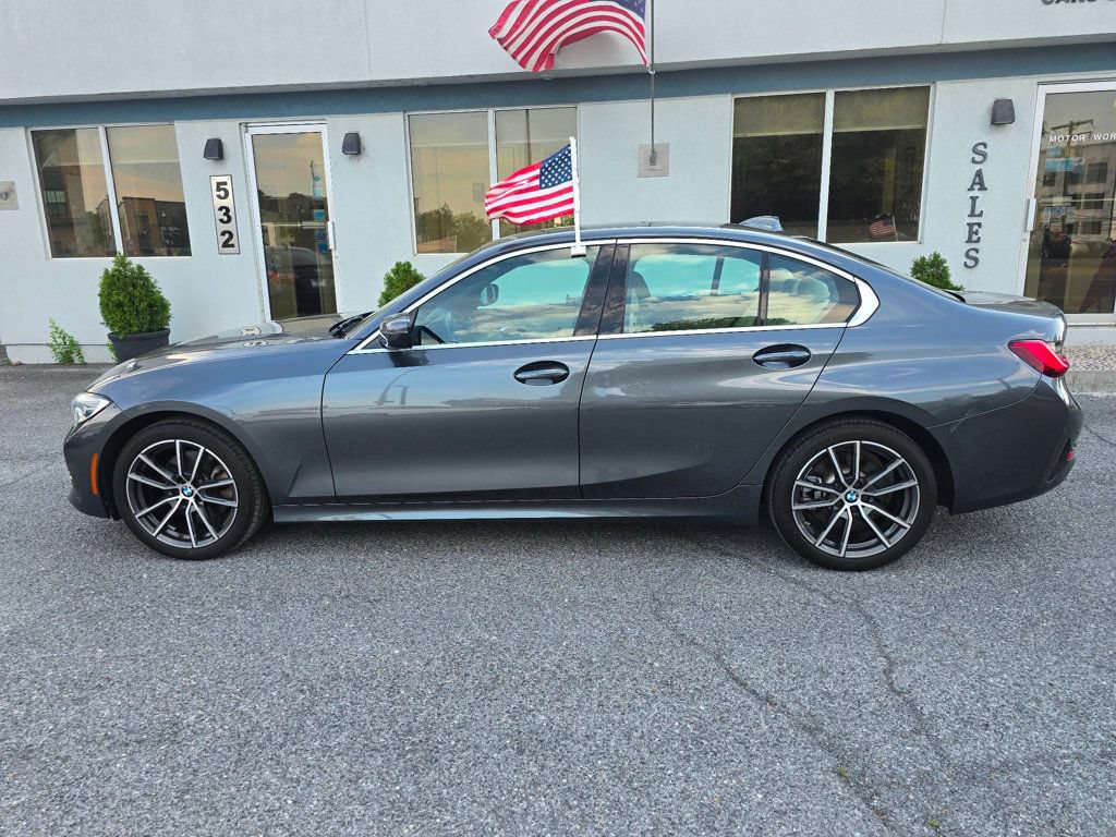 Used 2021 BMW 330i Sedan w/ Convenience Package RWD image 7