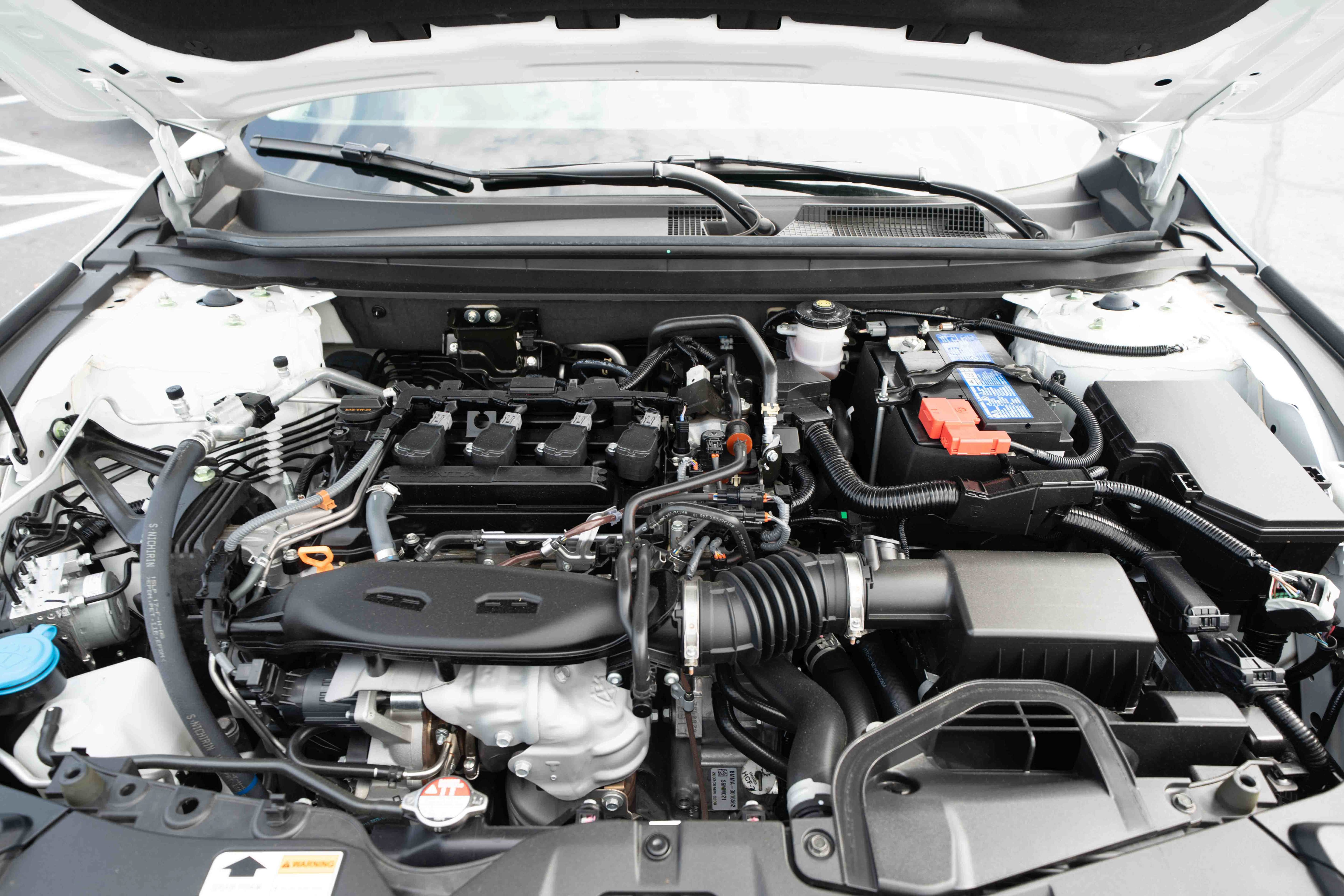 Certified 2025 Honda Accord SE image 30