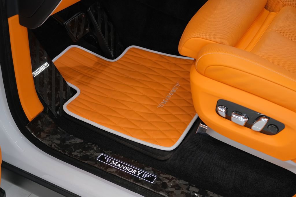 Used 2024 Rolls-Royce Cullinan image 39