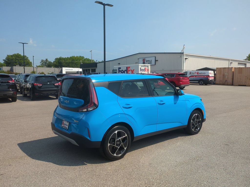 Used 2024 Kia Soul EX FWD image 5