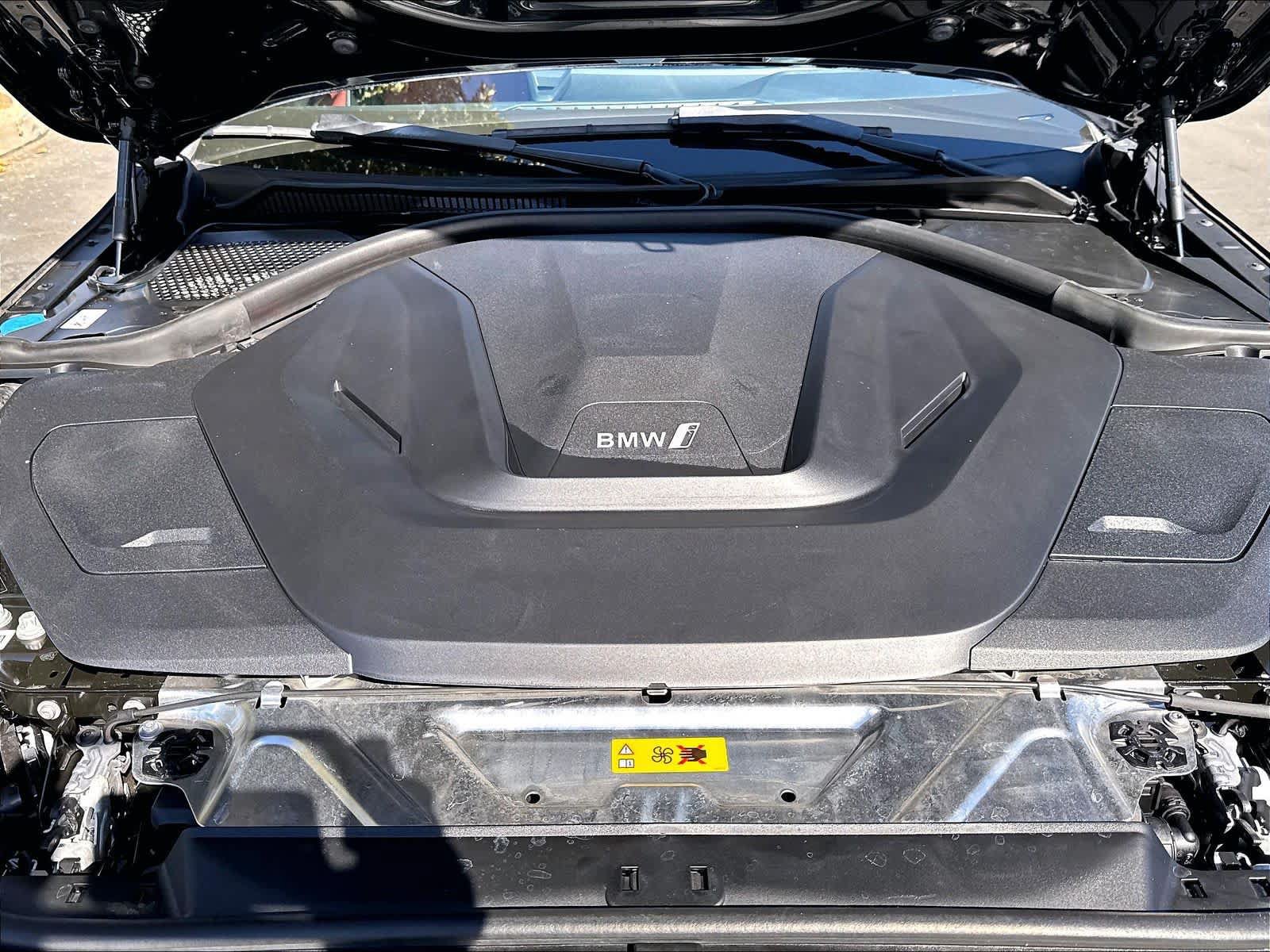 Used 2023 BMW i4 eDrive40 RWD image 32