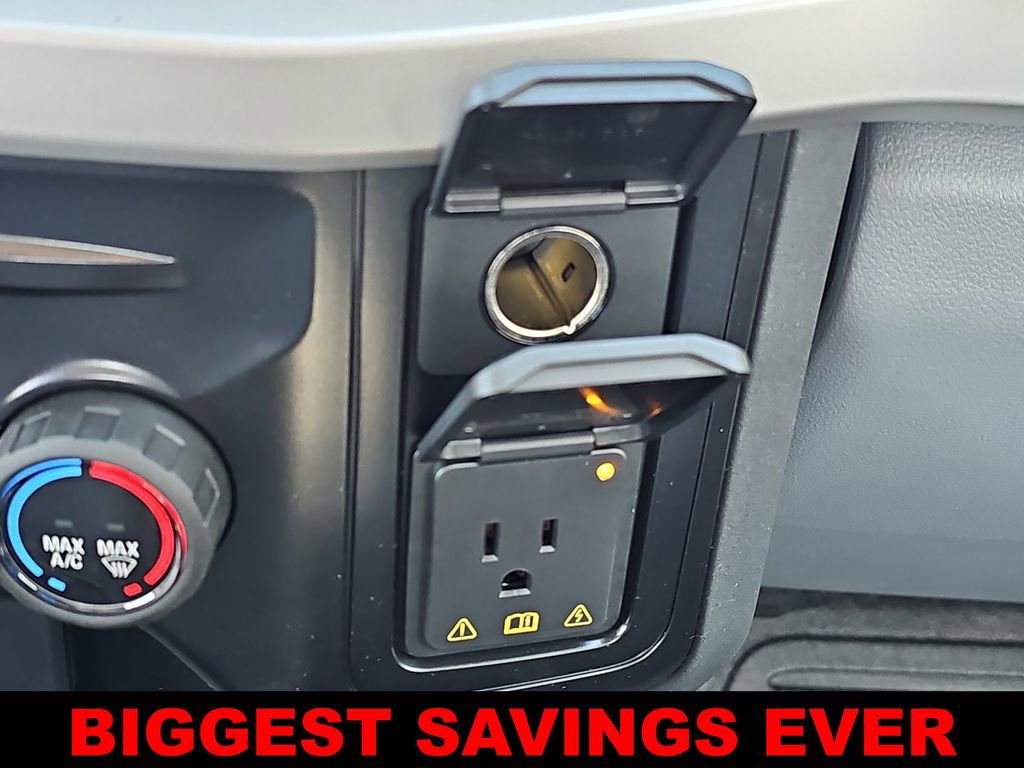 New 2025 Ford F550 4x4 Regular Cab Super Duty image 23