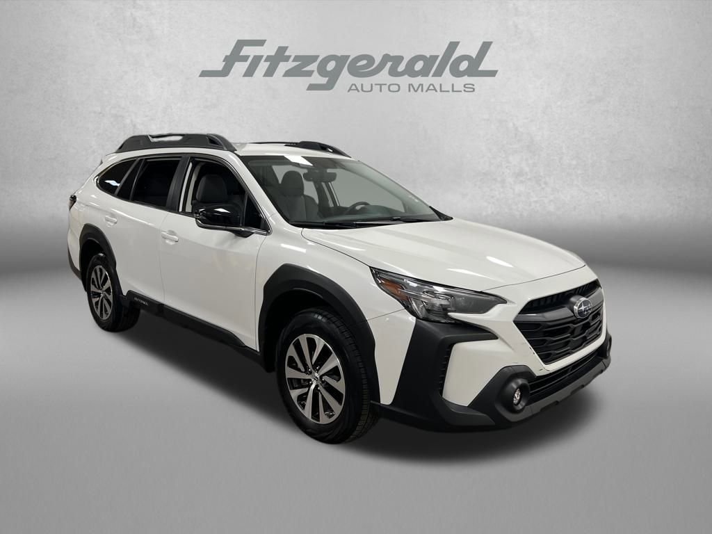 Used 2024 Subaru Outback Premium image 8