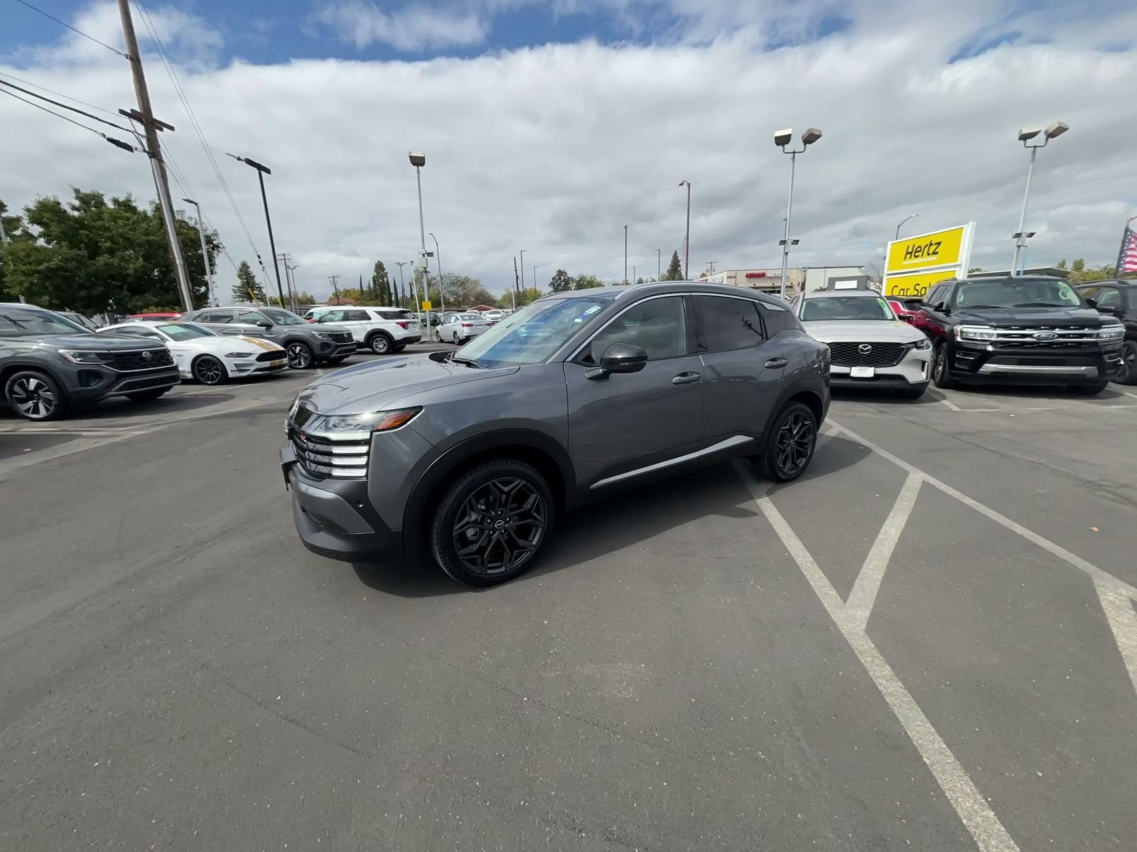 Used 2026 Nissan Kicks SR FWD image 7