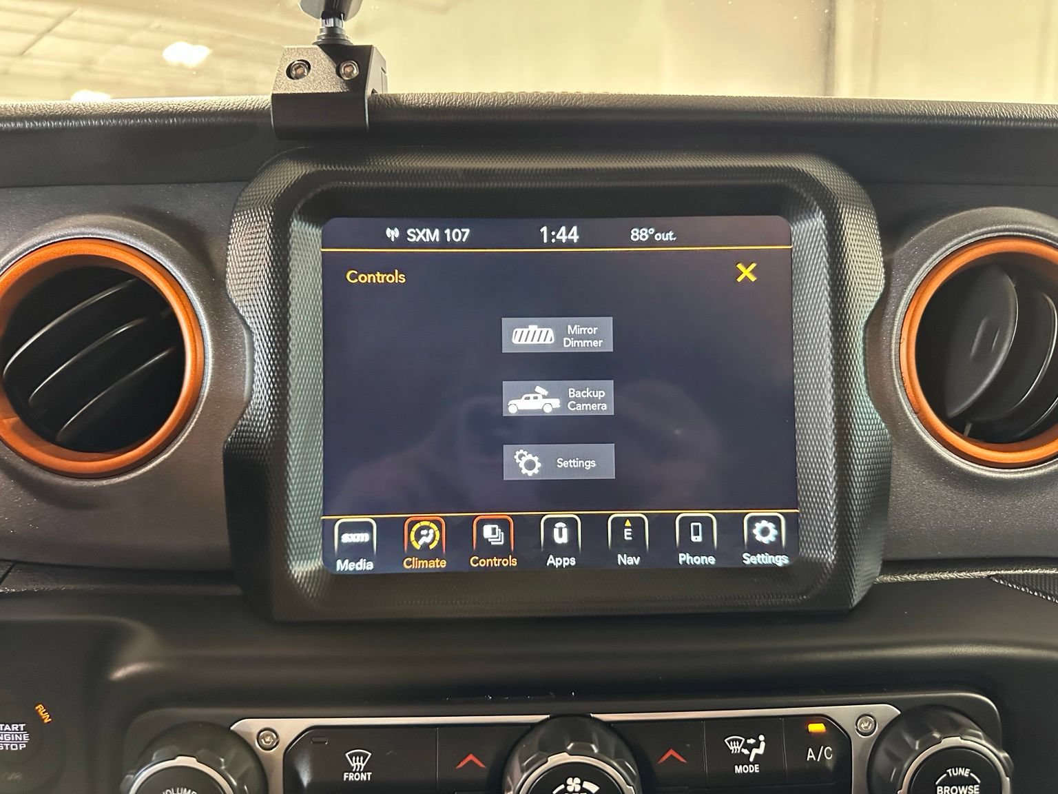 Used 2023 Jeep Gladiator Mojave w/ LED Lighting Group AWD/4WD image 25