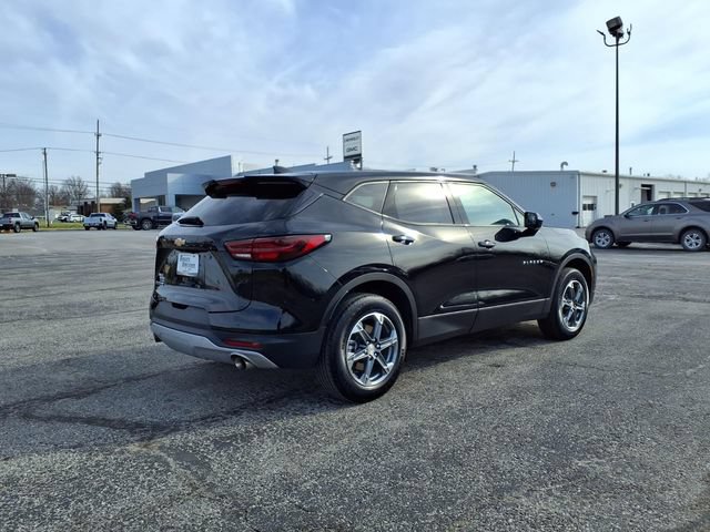 Used 2025 Chevrolet Blazer LT FWD image 20