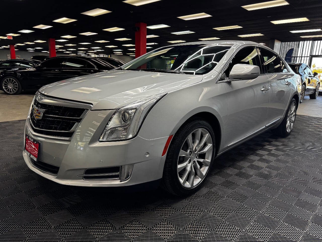 Used 2017 Cadillac XTS Luxury image 6