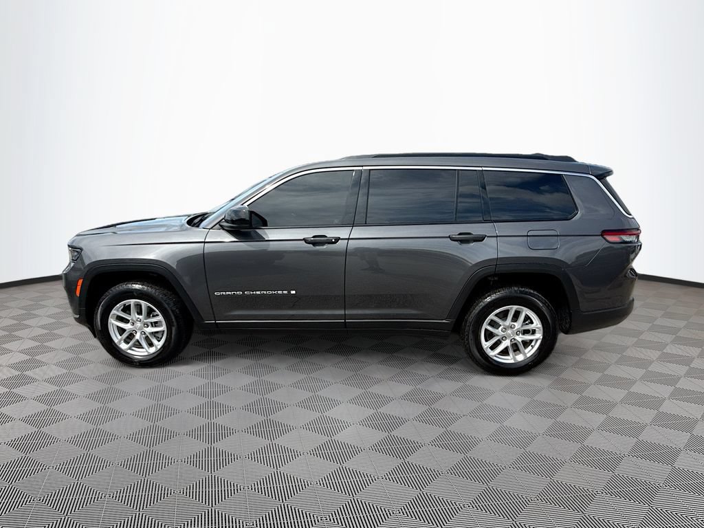 Used 2025 Jeep Grand Cherokee L Laredo RWD image 9