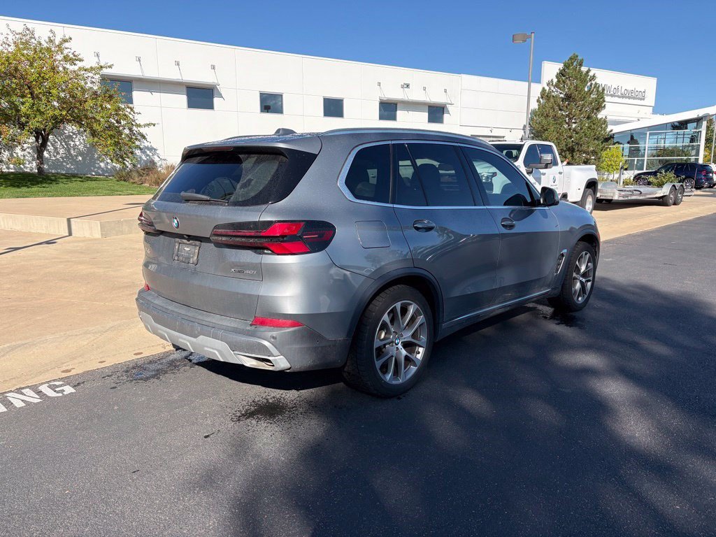 Used 2024 BMW X5 xDrive40i w/ Parking Assistance Package AWD/4WD image 5