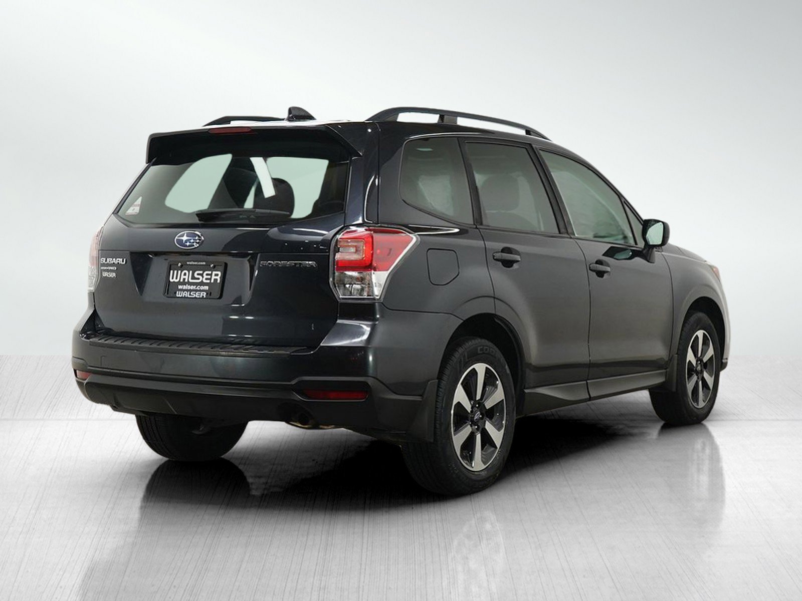 Used 2018 Subaru Forester 2.5i Premium w/ All-Weather Package AWD/4WD image 5