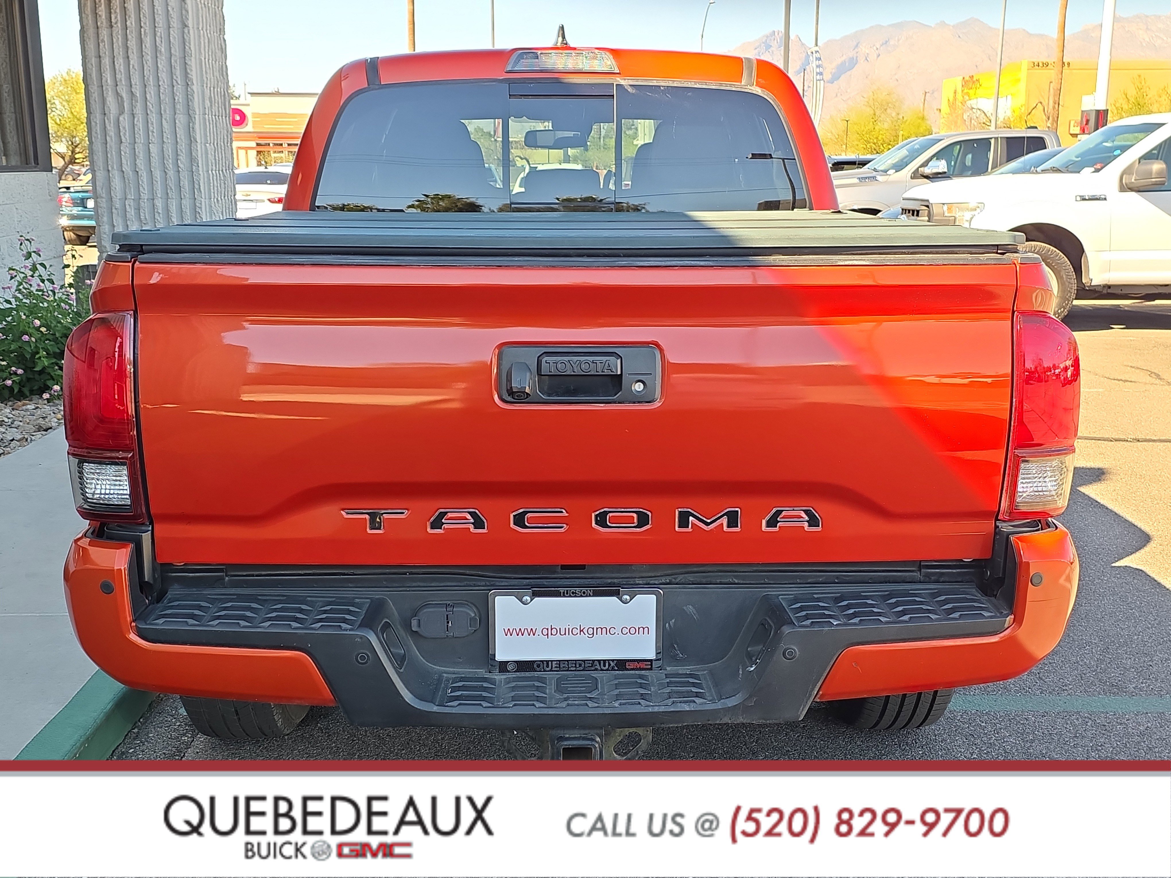 Used 2018 Toyota Tacoma TRD Off-Road w/ Technology Package image 7