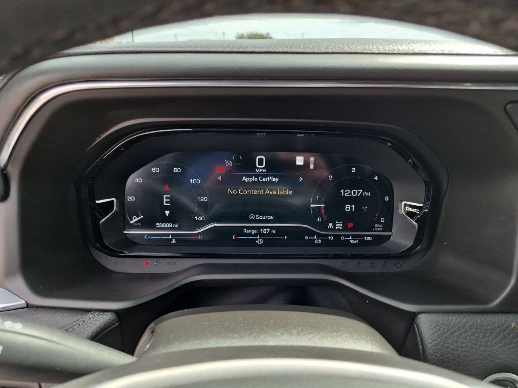 Used 2023 GMC Yukon XL Denali AWD/4WD image 25