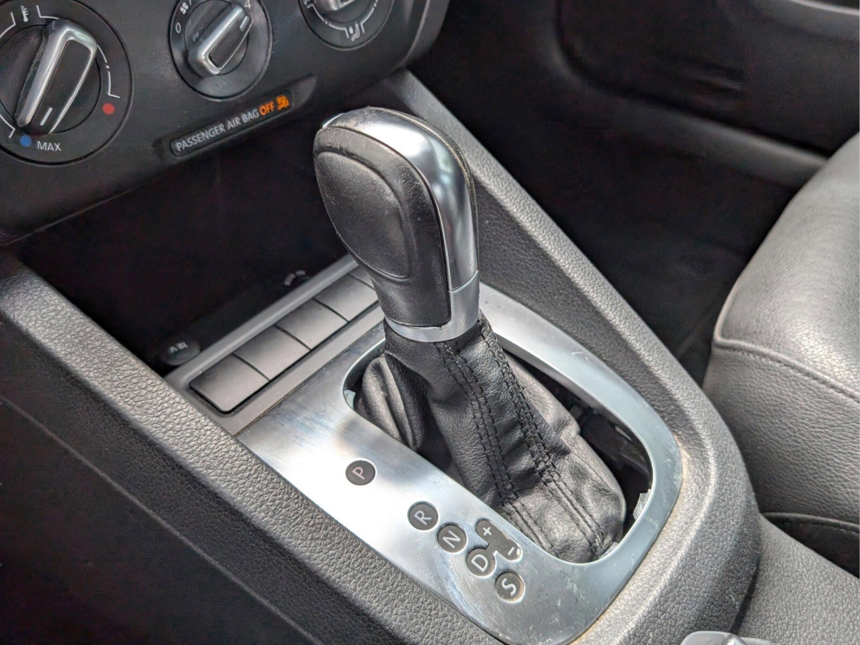 Used 2012 Volkswagen Jetta SE FWD image 38