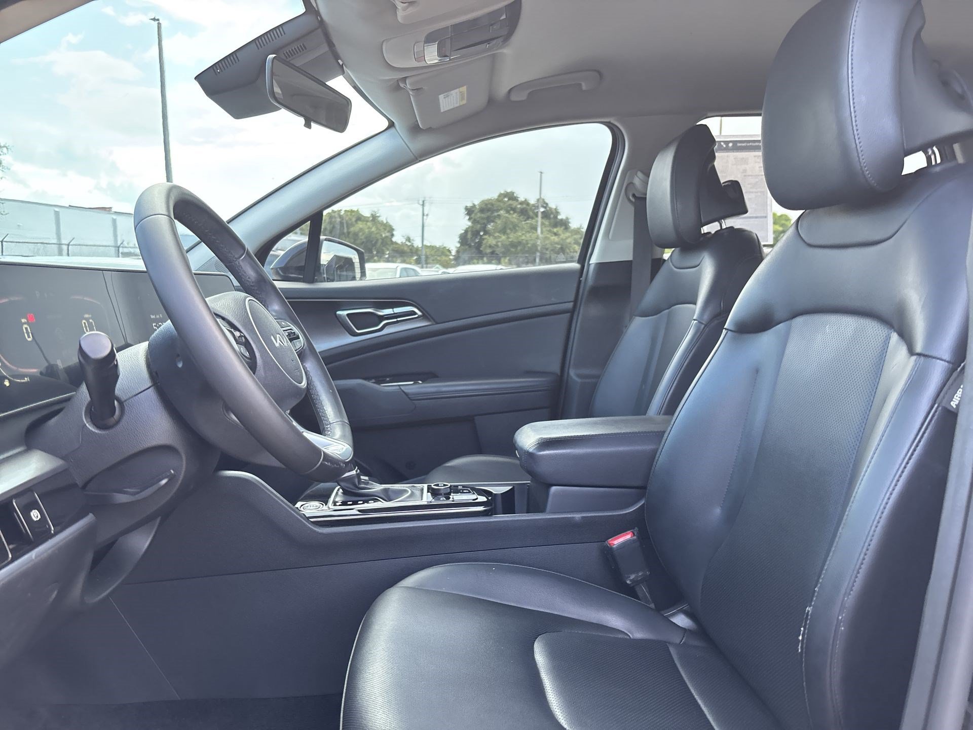 Certified 2023 Kia Sportage EX FWD image 13