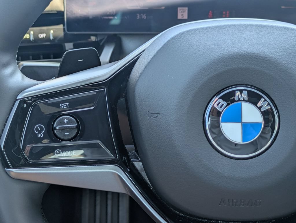Used 2026 BMW 530i RWD image 15