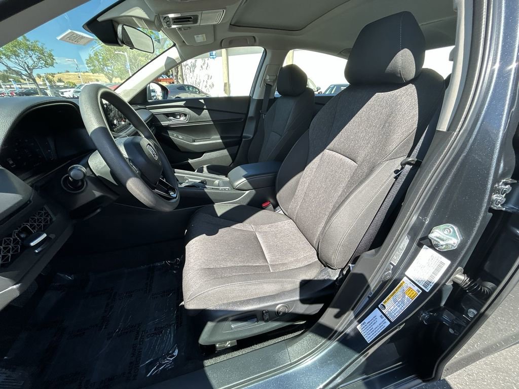 Used 2024 Honda Accord EX image 11