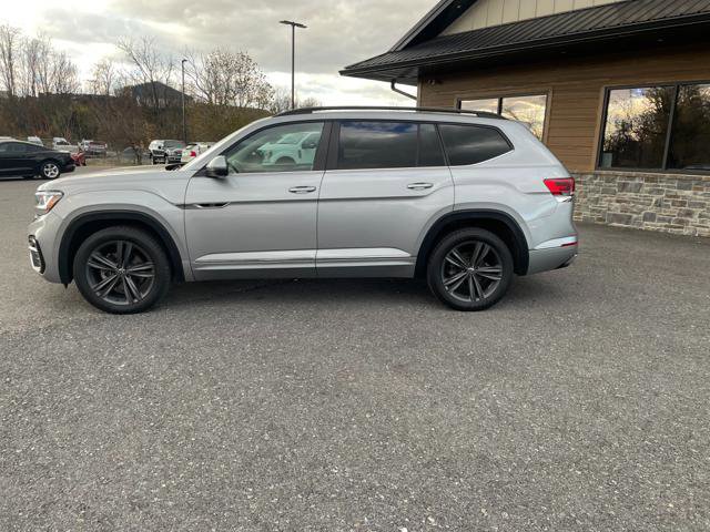 Used 2021 Volkswagen Atlas SE w/ Panoramic Sunroof Package image 3