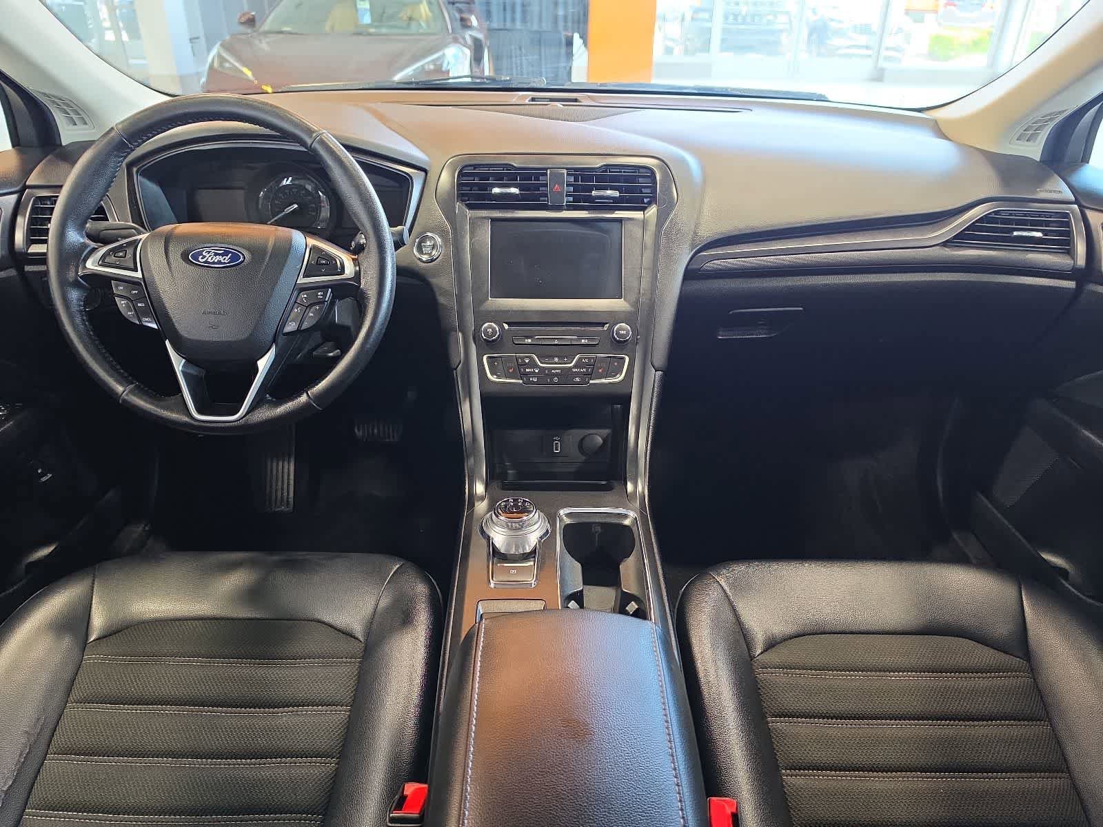 Used 2018 Ford Fusion SE w/ Equipment Group 601A FWD image 59