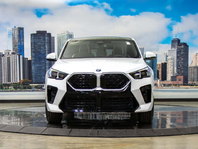 New 2027 BMW X2 xDrive28i w/ Technology Package AWD/4WD image 3