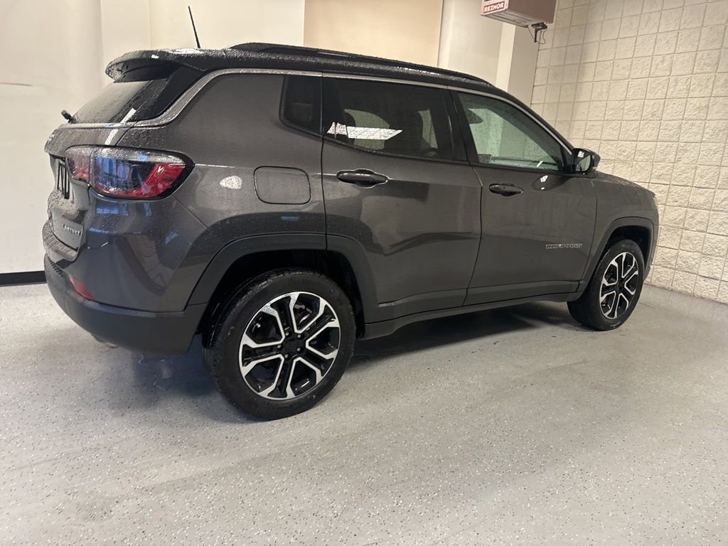 Used 2022 Jeep Compass Limited image 43