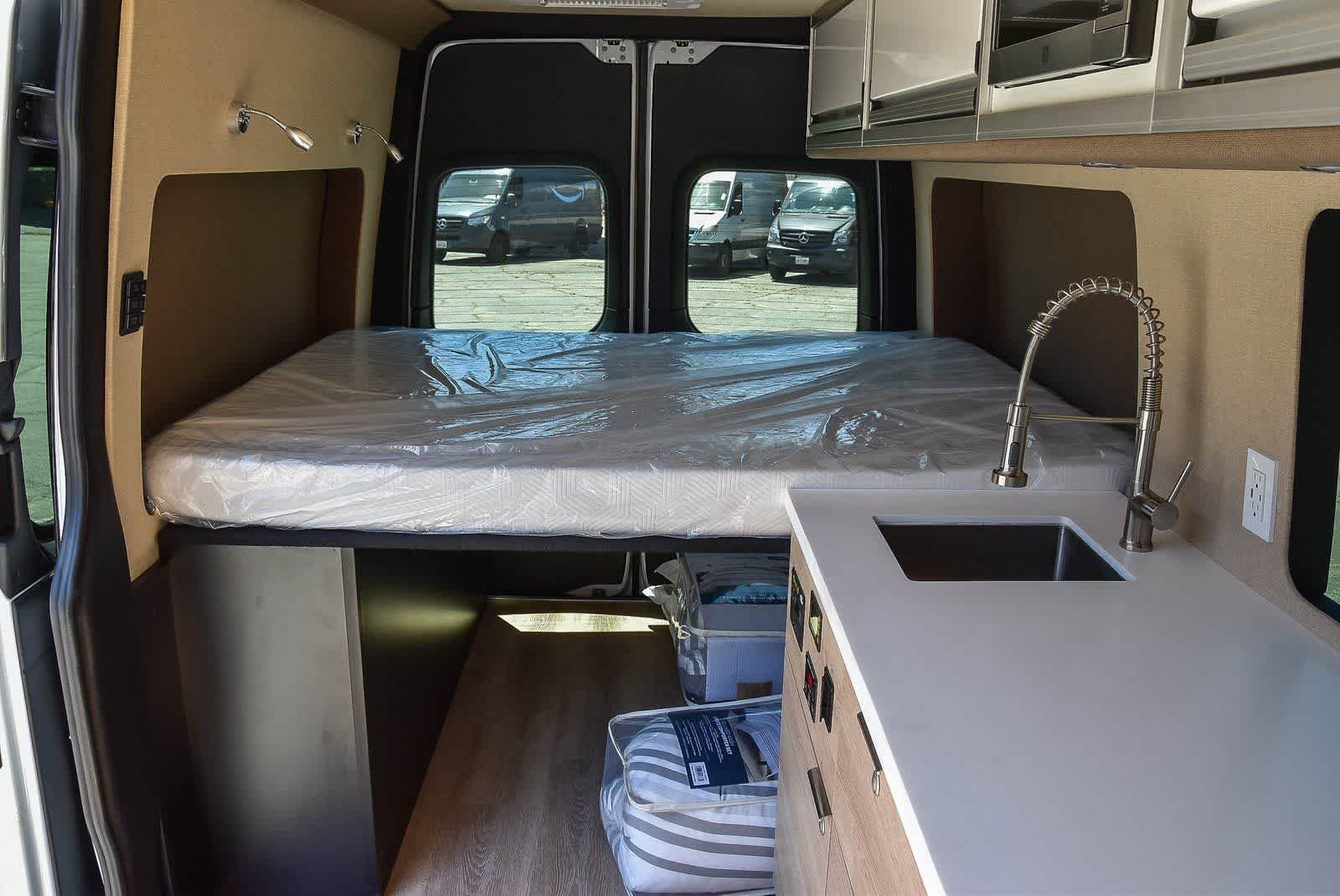 Used 2021 Mercedes-Benz Sprinter 2500 image 13